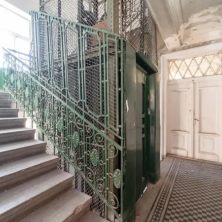 Break- David - By Openhouse Apartament *